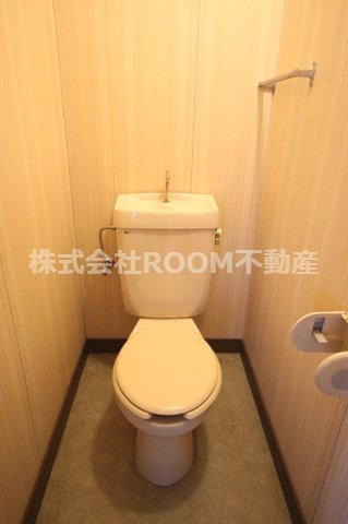 誠コーポⅠのトイレ|落ち着いたトイレです