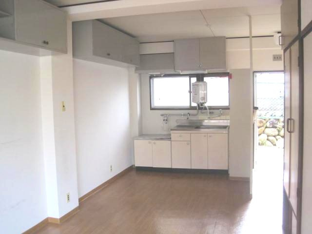 マンション桂風の居間・リビング|ゆったりとした居間です