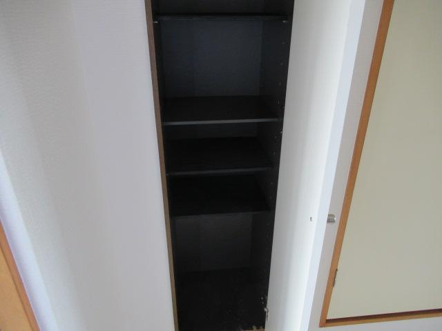 長島ビルの収納