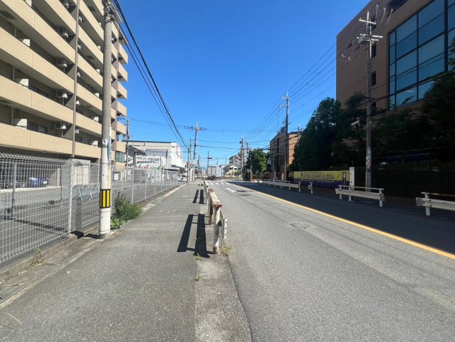 グラヴィールの周辺