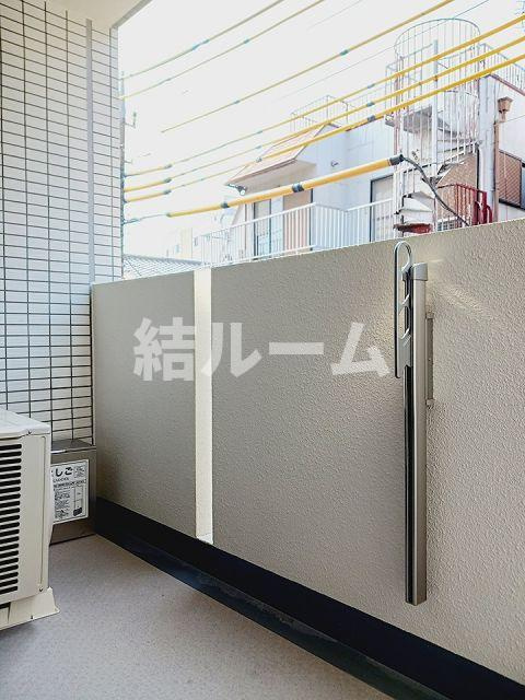川越市脇田町の賃貸マンションのバルコニー