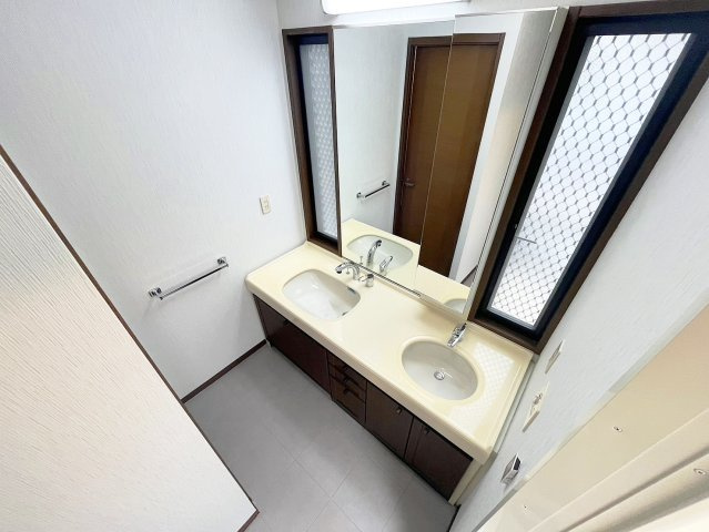 矢野南5丁目戸建の洗面所