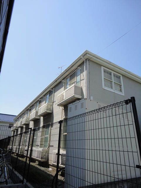レオパレスプリマベーラの外観