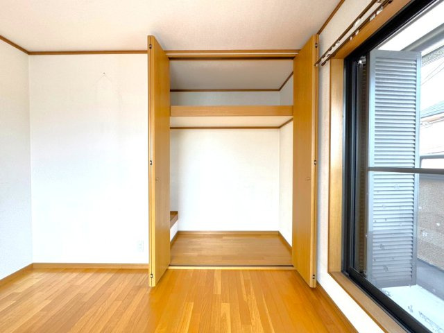 ◆市バス「下久我」停まで徒歩２分◆全室２面採光の４ＤＫ住宅◆周辺環境充実◆伏見区久我東町の収納|収納