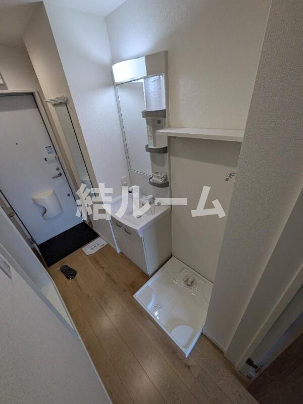 練馬区中村２丁目のアパートの洗面所