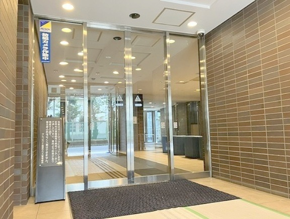 クレッセント東京サウスのエントランス|エントランス