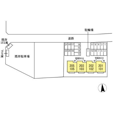 クレスト八万の駐車場