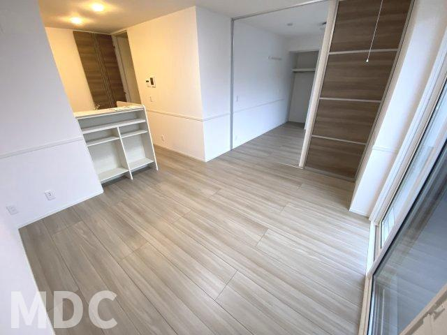 クレスト八万の居間・リビング