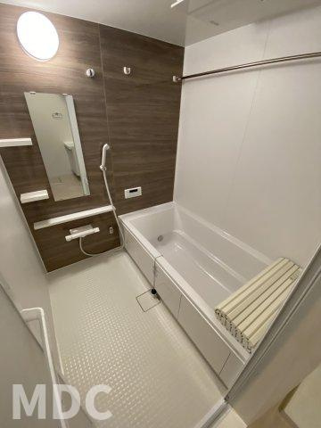 クレスト八万の浴室
