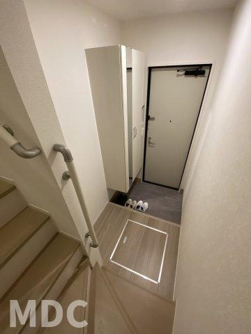 クレスト八万の玄関