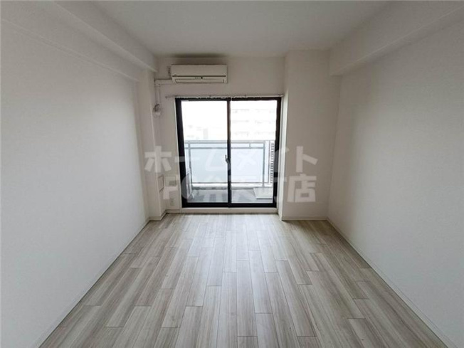 【寝室】 | S-RESIDENCE阿波座WEST