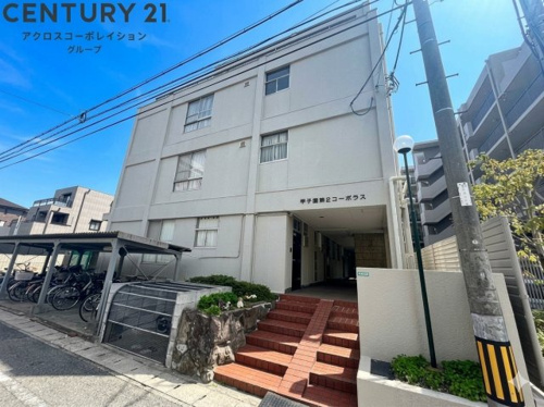 敷地内に駐輪場あります♪