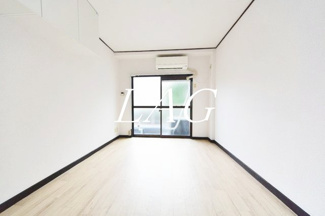 【居間・リビング】 | フラット馬込 | 洋室のお部屋です。