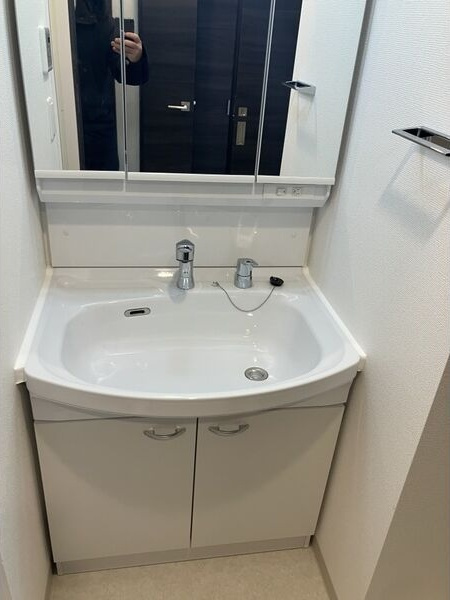 エステムコート名古屋上前津の独立洗面台