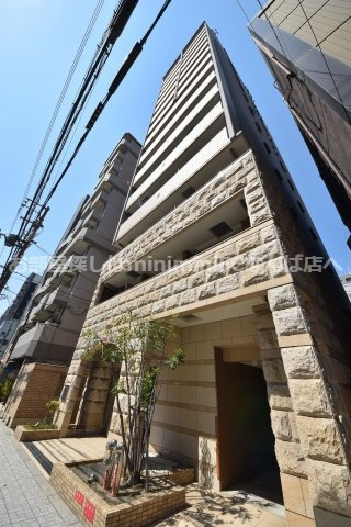 プレサンス立売堀アーバンスタイルの外観|外観は落ち着いています