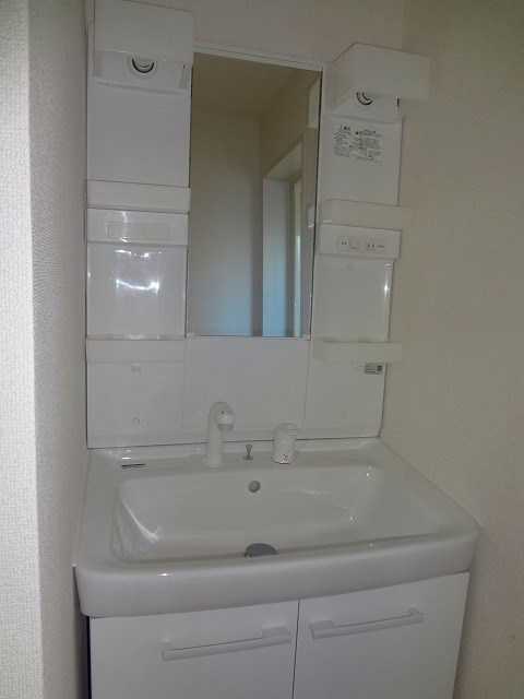 奥浅草妙見屋ビル の洗面所