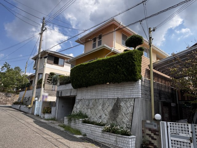 神戸市須磨区多井畑東町戸建の外観