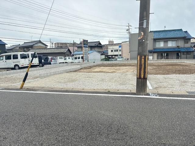 仲介手数料無料）愛西市須依町　３号棟の前面道路含む現地写真|（3号棟）