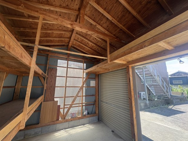 王子町貸倉庫の内装