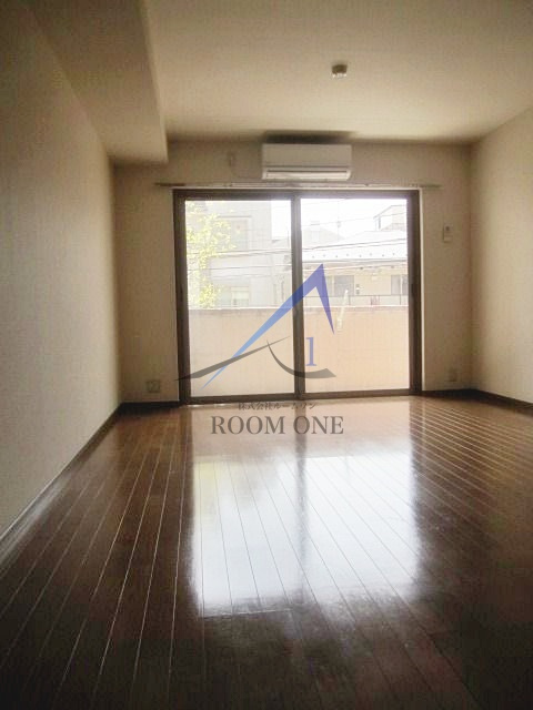 シャンブル・Ｋの居間・リビング|洋室のお部屋です。