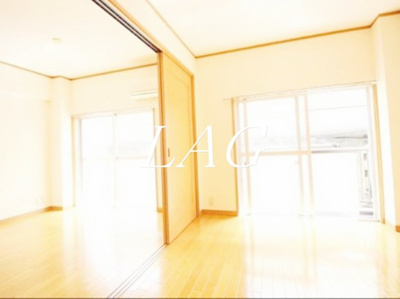 【居間・リビング】 | マツダマンション | 洋室のお部屋です。