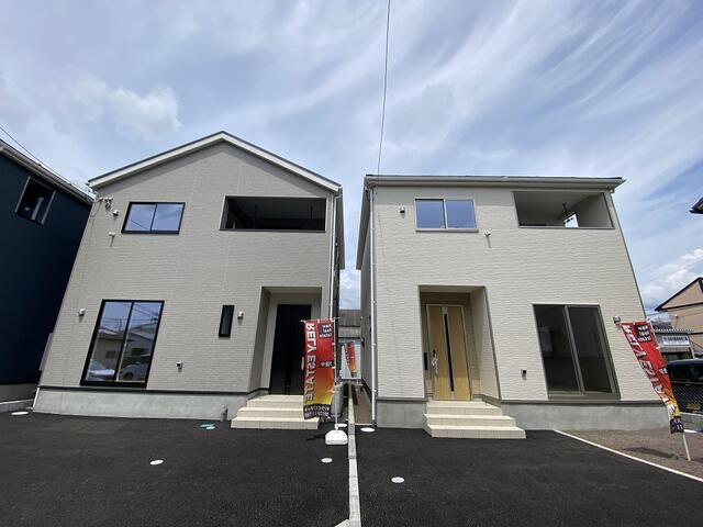 沼津市沢田町の新築一戸建の外観|２号棟は左側の棟です