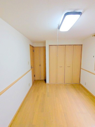 仲六郷3丁目戸建の内装|1階洋室
