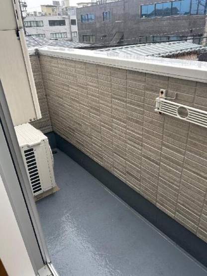 【バルコニー】