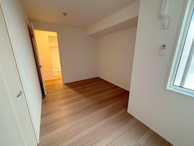 D-ROOM上新庄の洋室