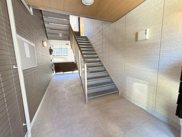 D-ROOM上新庄のロビー