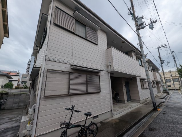 八木ハイツの外観