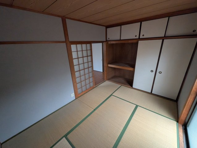 八木ハイツの和室