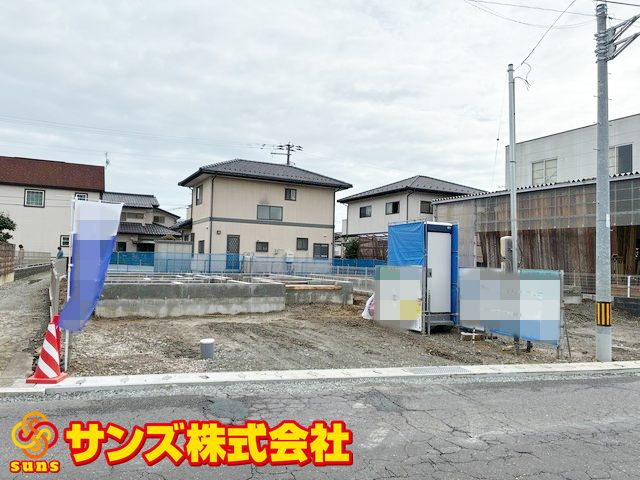 郡山市安積町笹川字狐塚　　　２号棟　　　永盛小学校、安積中学区　の外観|北東側から見た駐車場を含む外観♪