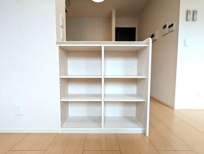 ペルテ飛鳥ＡＢ　Ａ棟の収納|ちょっとした収納スペースも充実しています
