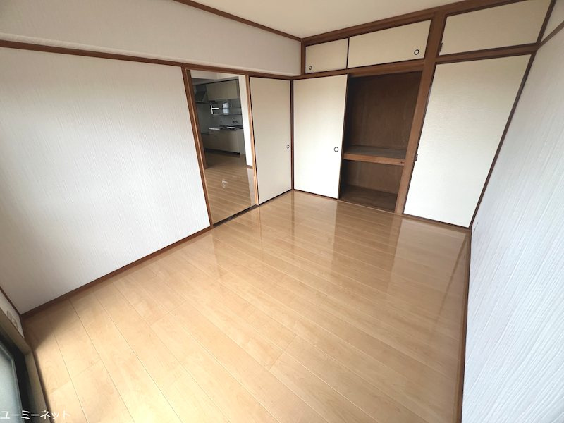 グランディールつつみだ の寝室