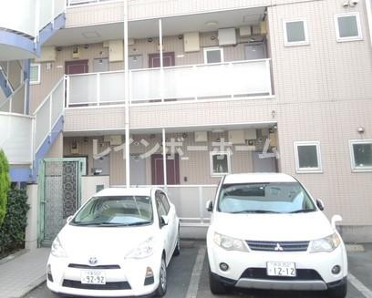 ライネスふじみ野の駐車場