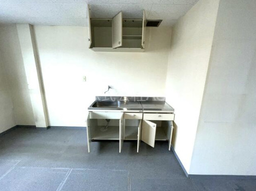 堺市東区草尾倉庫付事務所のキッチン