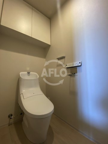 プレミストタワー靱本町　明治小学校区のトイレ|プレミストタワー靭本町　温水洗浄便座