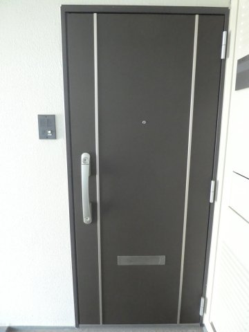 ディンプルキーのダブルロックで安心です。