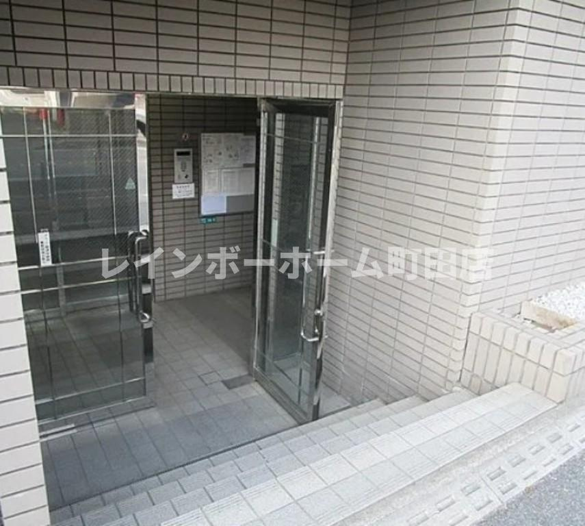 ワコーレ町田※初期費用分割あと払いサービス利用可能物件のエントランス