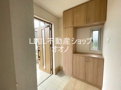 【玄関】 | 加須市鴻茎　中古一戸建