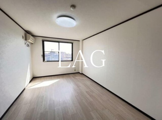 【居間・リビング】 | 高橋ビル | 洋室のお部屋です。