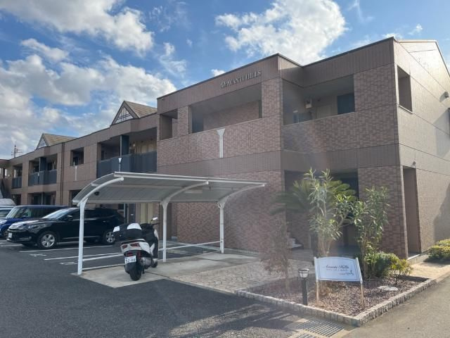 ＡＶＡＮＴＩ　ＨＩＬＬＳ　～アヴァンティ　ヒルズ～のエントランス|建物の内部です