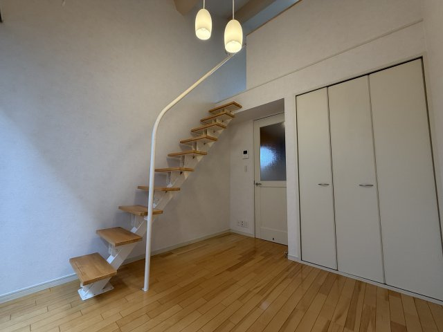 カーサベルデ中野の居間・リビング|使いやすい居間です