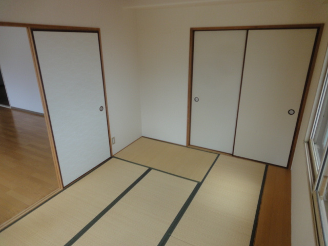 いなぱれす宝塚の和室