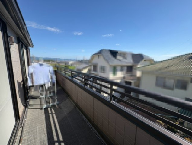 長岡京市今里蓮ヶ糸のバルコニー|お洗濯物を干すのに十分な広さのあるバルコニーです。