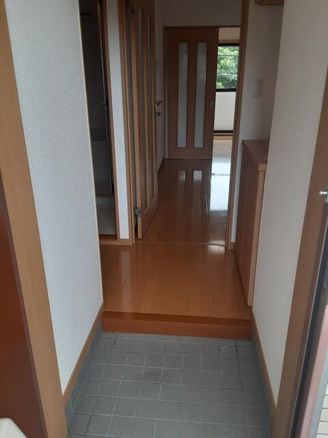 ヴィブレセレーネの玄関