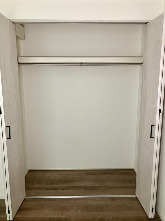 下井草戸建の収納|ちょっとした収納スペースも充実しています