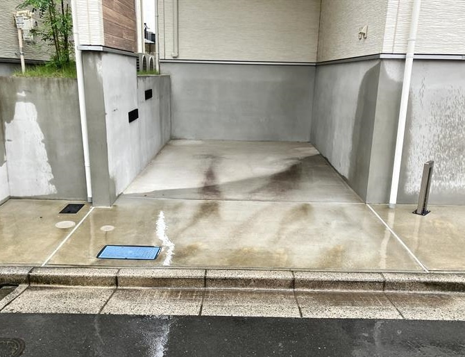下井草戸建の駐車場|カースペースがあります