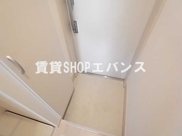 【玄関】 | リブリ・習志野鷺沼 | 明るい玄関です